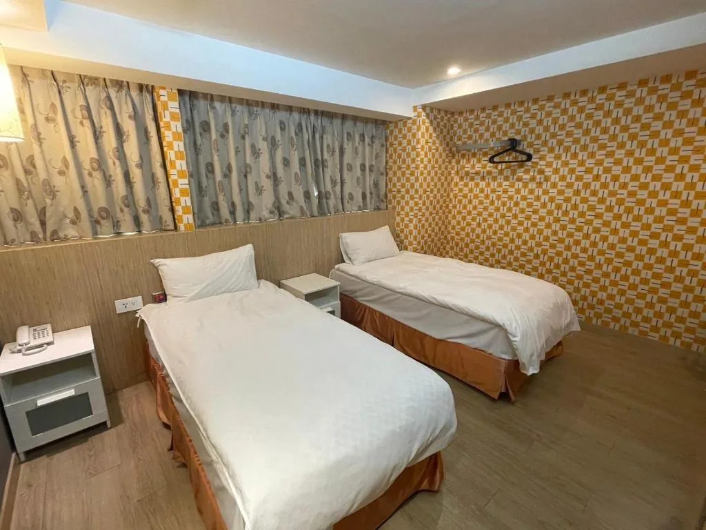 Standard Twin Room — Gininn NanXi